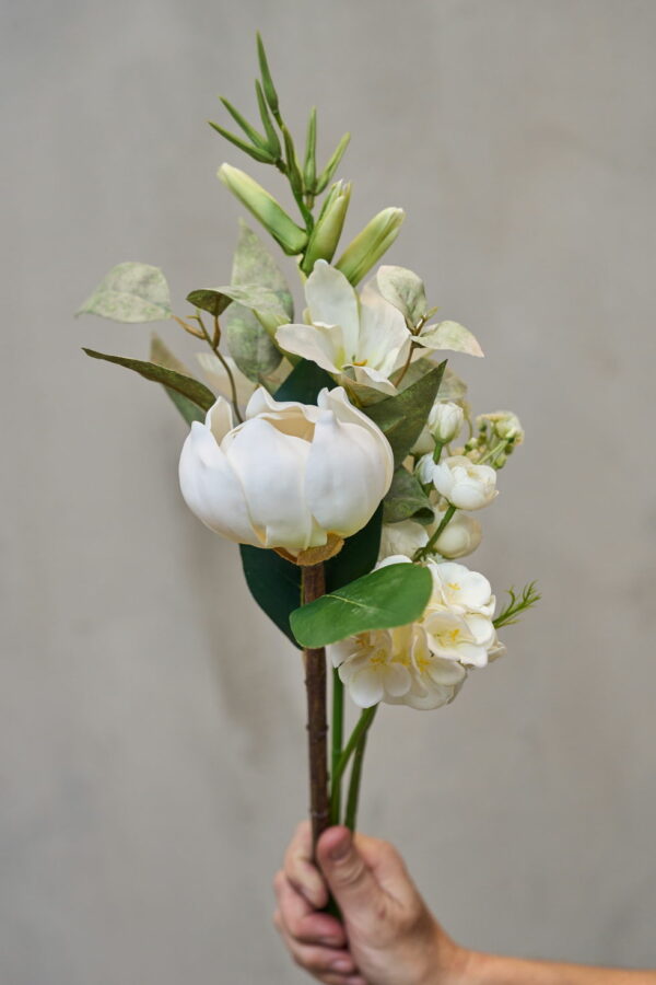 Konstgjord Magnolia vit med blad 26 cm