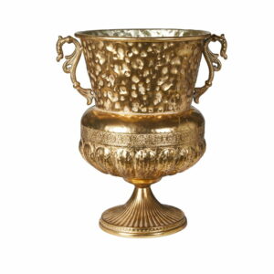 Pokalkruka i guld – klassisk elegans i lyxig design
