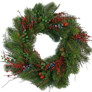 Naturtrogen julkrans med gran, bär och kottar – en klassisk och stämningsfull dekoration på 45 cm.