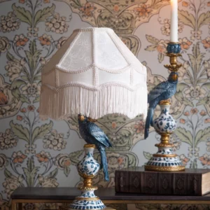 Creme-färgad lampskärm med fransar