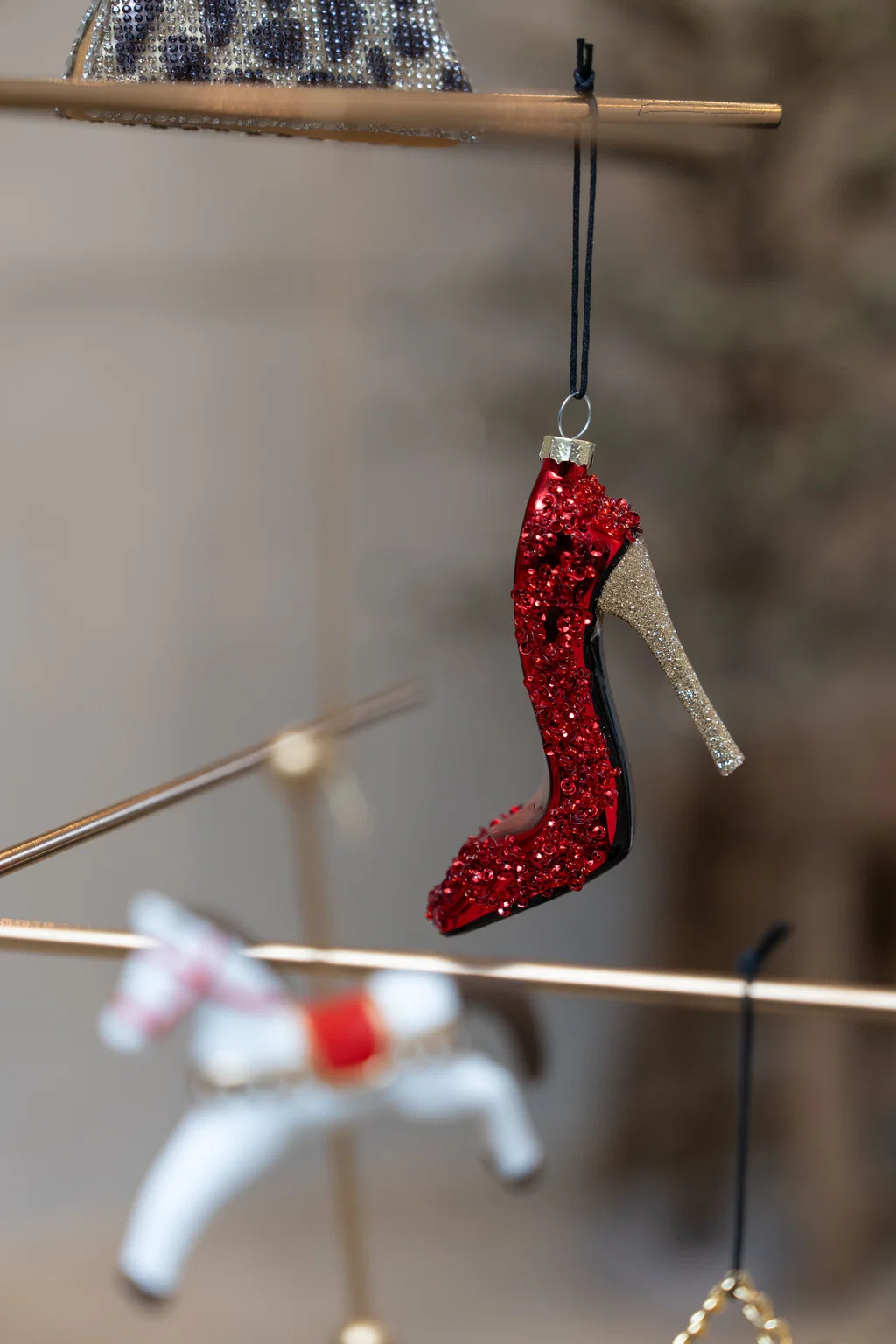 Julgranskula Stilettklack i rött glitter - Bild 3